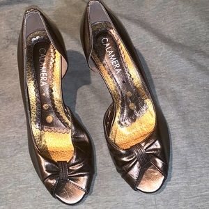 European Calamera peep-toe heel with a bow detail EUR 39 size metallic rustic
